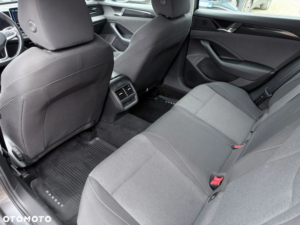 Volkswagen Passat 2024