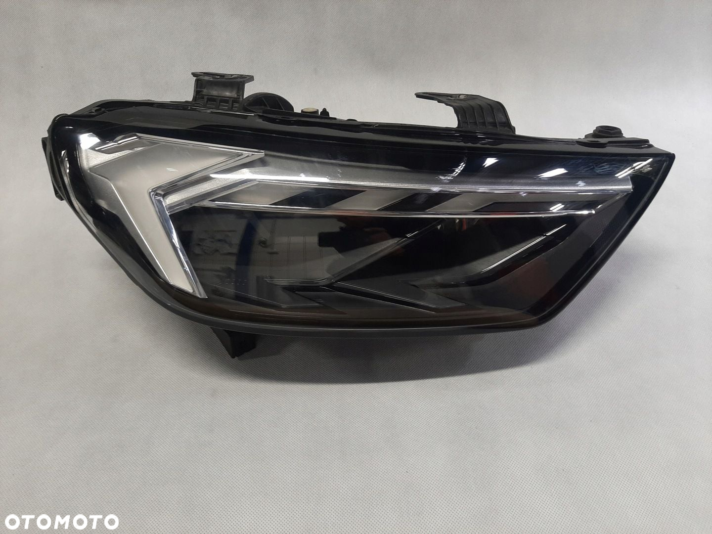 Audi A1 Reflektor Lampa Full Led PRAWA 82A941034D - 2
