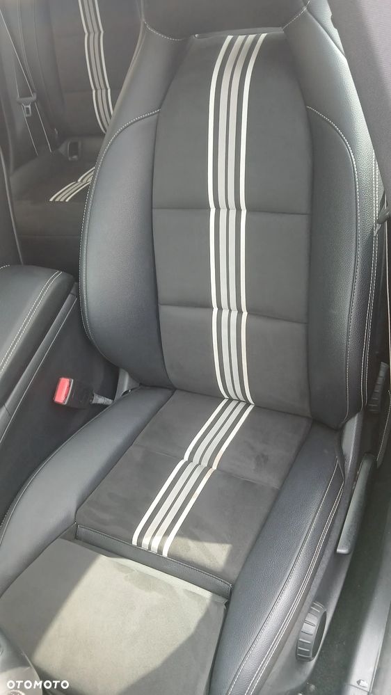 Mercedes-Benz CLA 200 7G-DCT AMG Line - 10