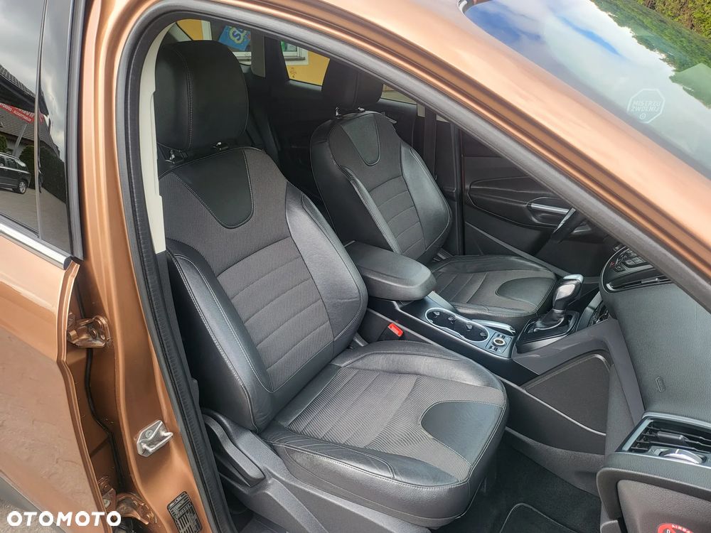 Ford Kuga 2.0 TDCi 4x4 Titanium - 22