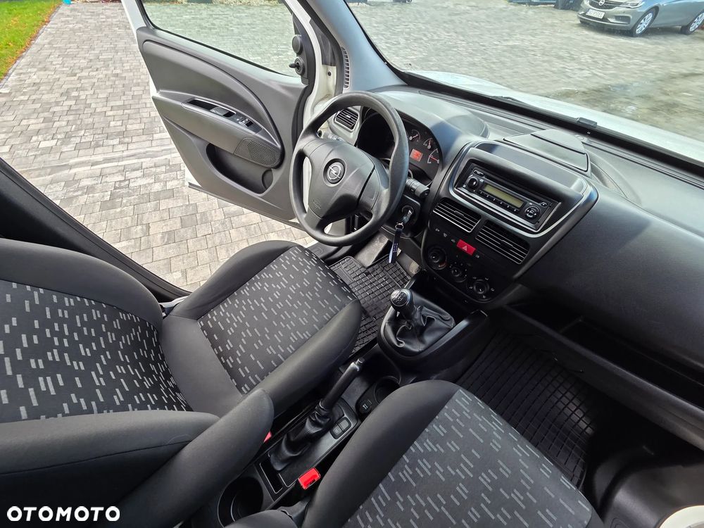 Opel Combo - 12