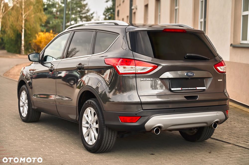 Ford Kuga 1.6 EcoBoost 2x4 Titanium - 9