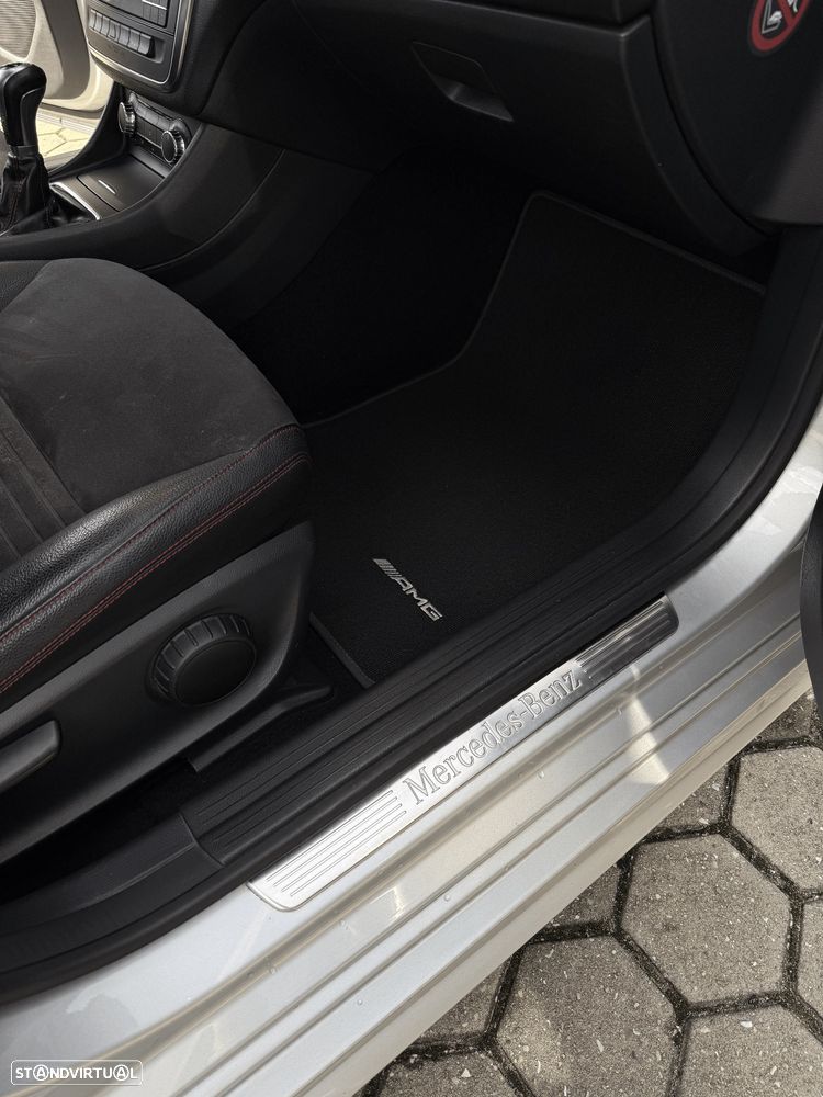 Mercedes-Benz CLA 180 - 15