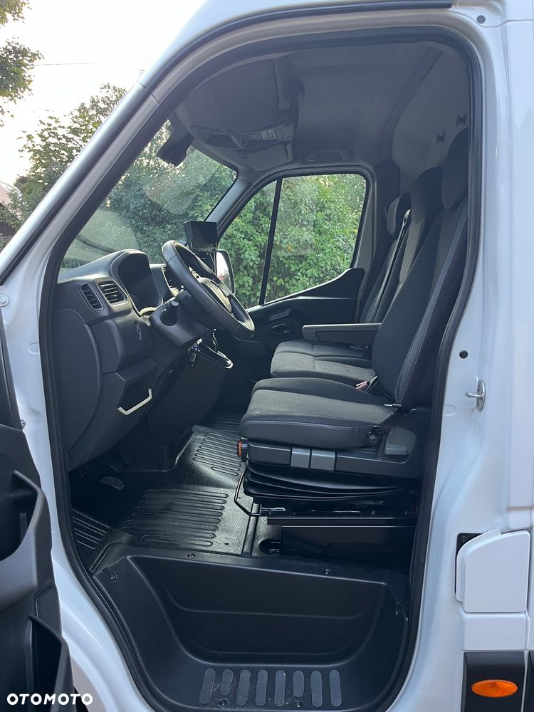Renault Master - 25