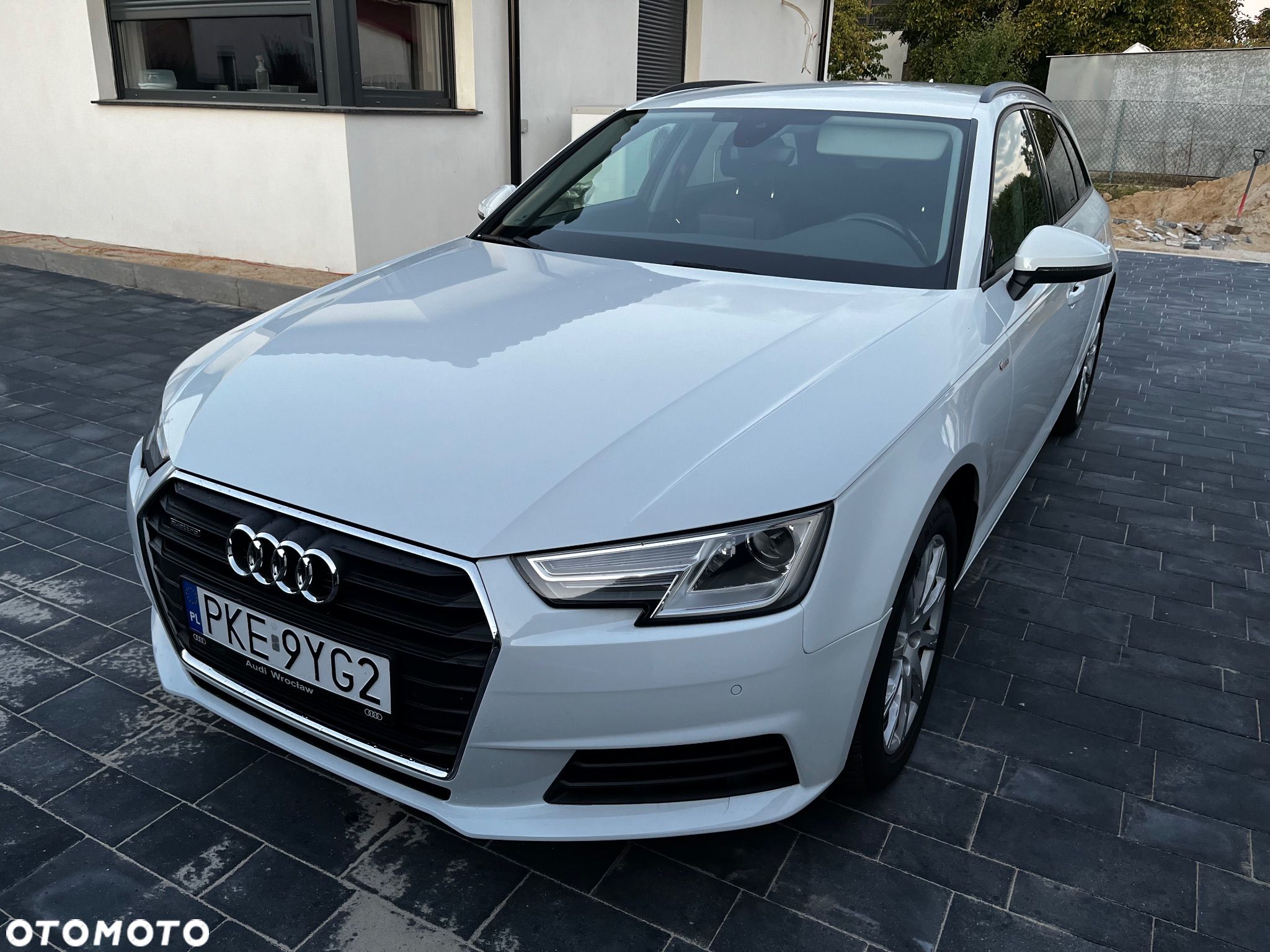 Audi A4 Avant 2.0 TDI Quattro S tronic - 1