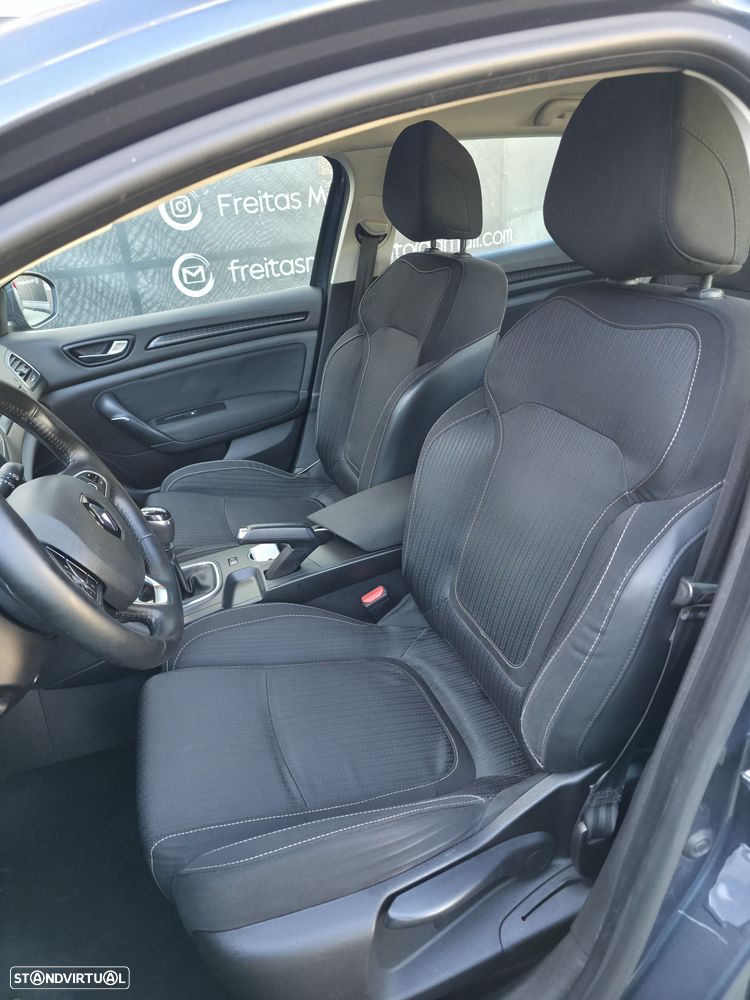 Renault Mégane 1.5 dCi Dynamique - 3