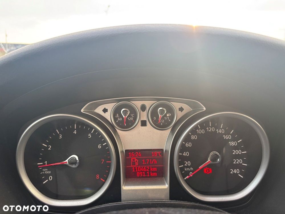 Ford Focus 1.4 Trend - 4