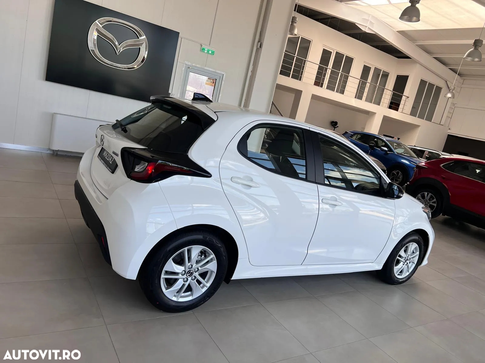 Mazda 2 Hybrid G116 CVT Centre-Line - 4