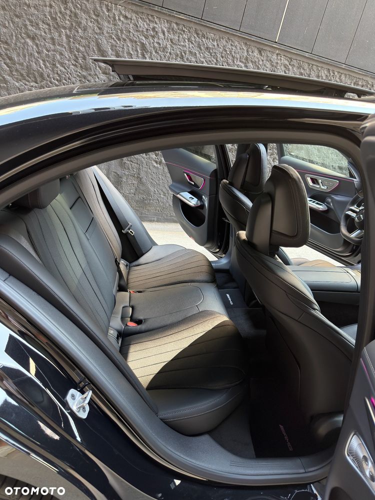 Mercedes-Benz Klasa E 220 d 4-Matic AMG - 15