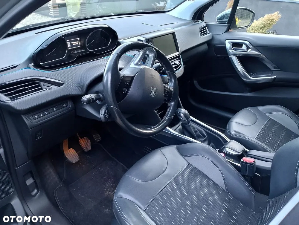 Peugeot 2008 1.6 e-HDi Allure S&S - 8