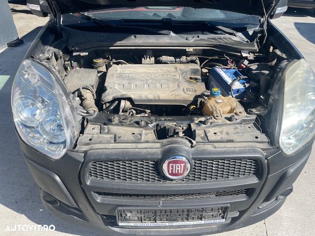 Dezmembrez Fiat Doblo an 2011 Motor 2.0 Multijet Euro5 - 3