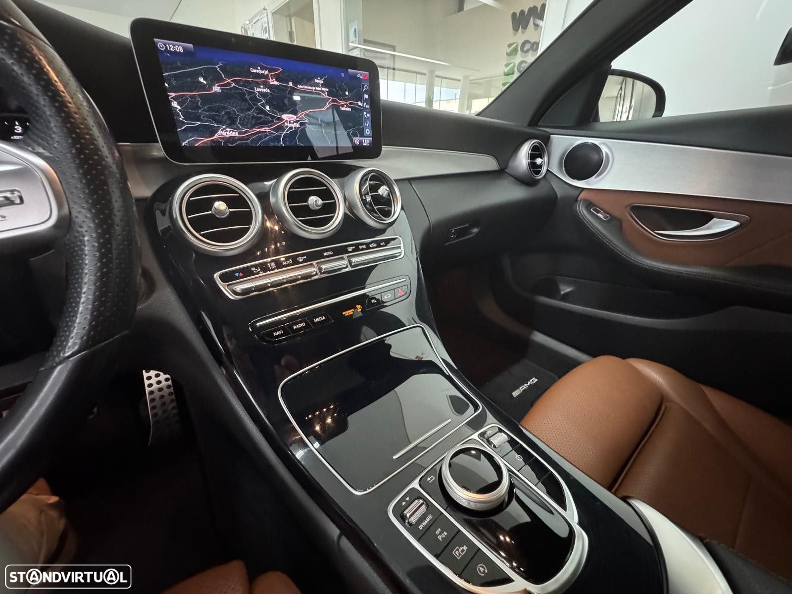 Mercedes-Benz C 300 d AMG Line - 24