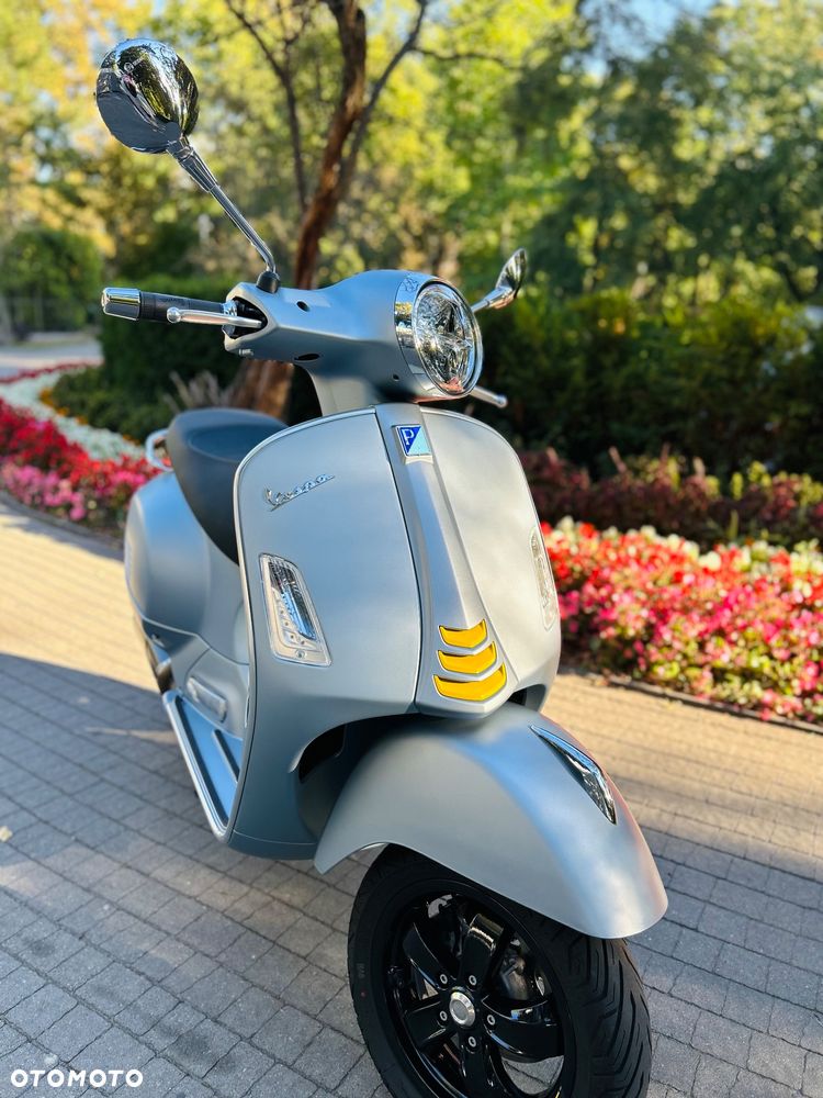 Vespa GTS - 2