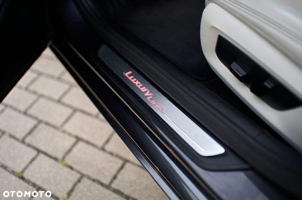 BMW Seria 5 525d Luxury Line - 18