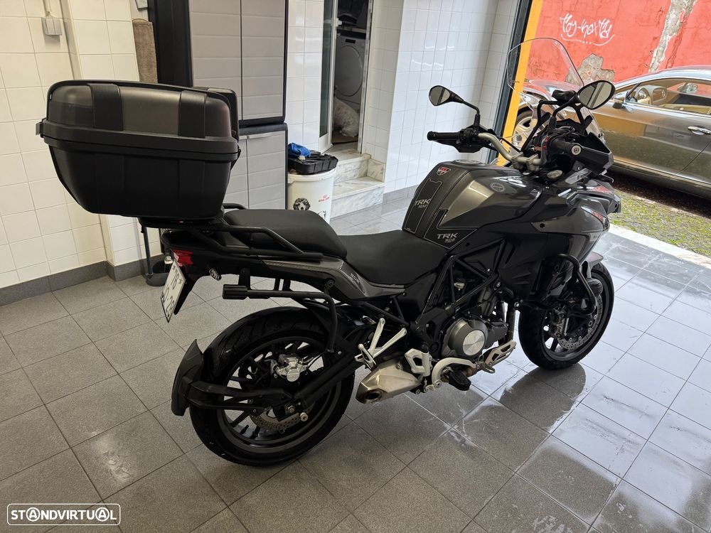 Benelli TRK 502 - 7
