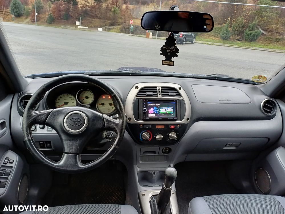 Toyota RAV4 D-4D 4x4 Edition - 11