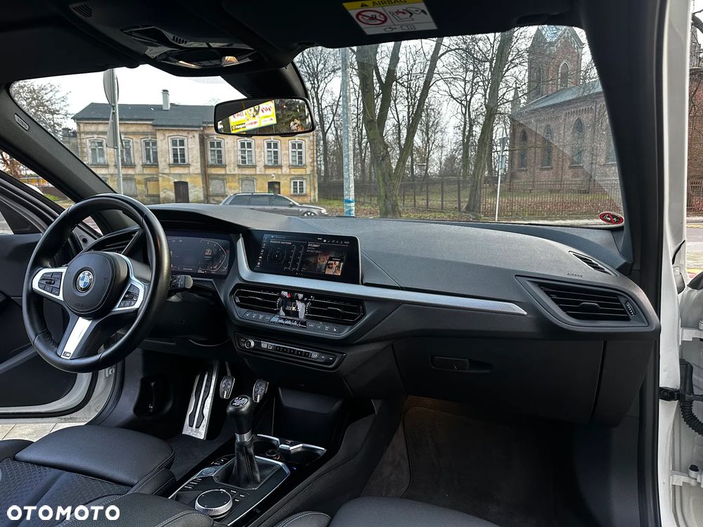 BMW Seria 1 118i M Sport - 10