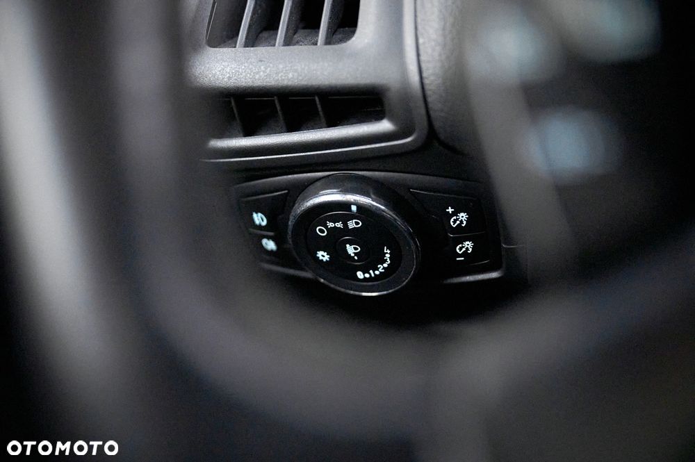 Ford Focus - 40