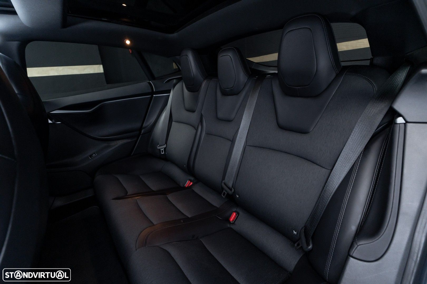 Tesla Model S 75D - 27