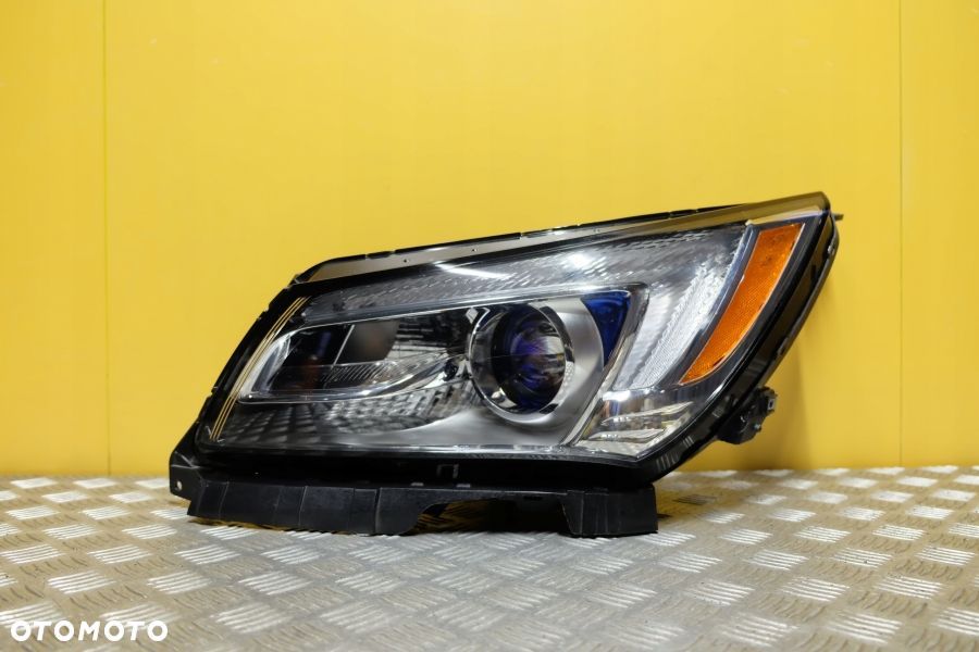 BUICK LACROSSE 2014- REFLEKTOR LAMPA ZWYKŁA SOCZEWKOWA LEWA USA - 1