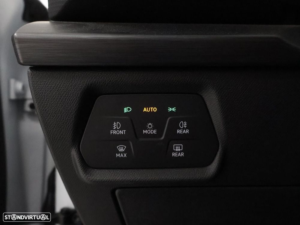 Cupra Leon ST 1.5 eTSI MID DSG - 16