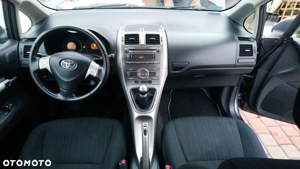 Toyota Auris 2.0 D-4D Premium - 9