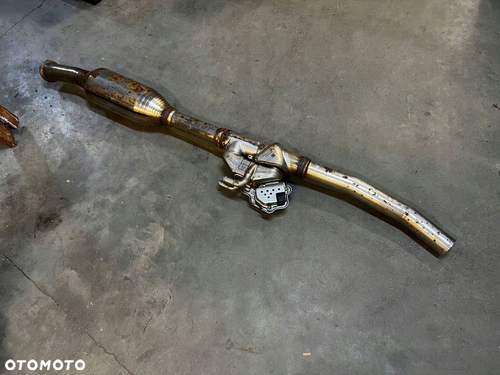 WYDECH RURA WYDECHOWA KATALIZATOR FORD KUGA MK3 LIFT 2.5 HYBRID AWD - 1