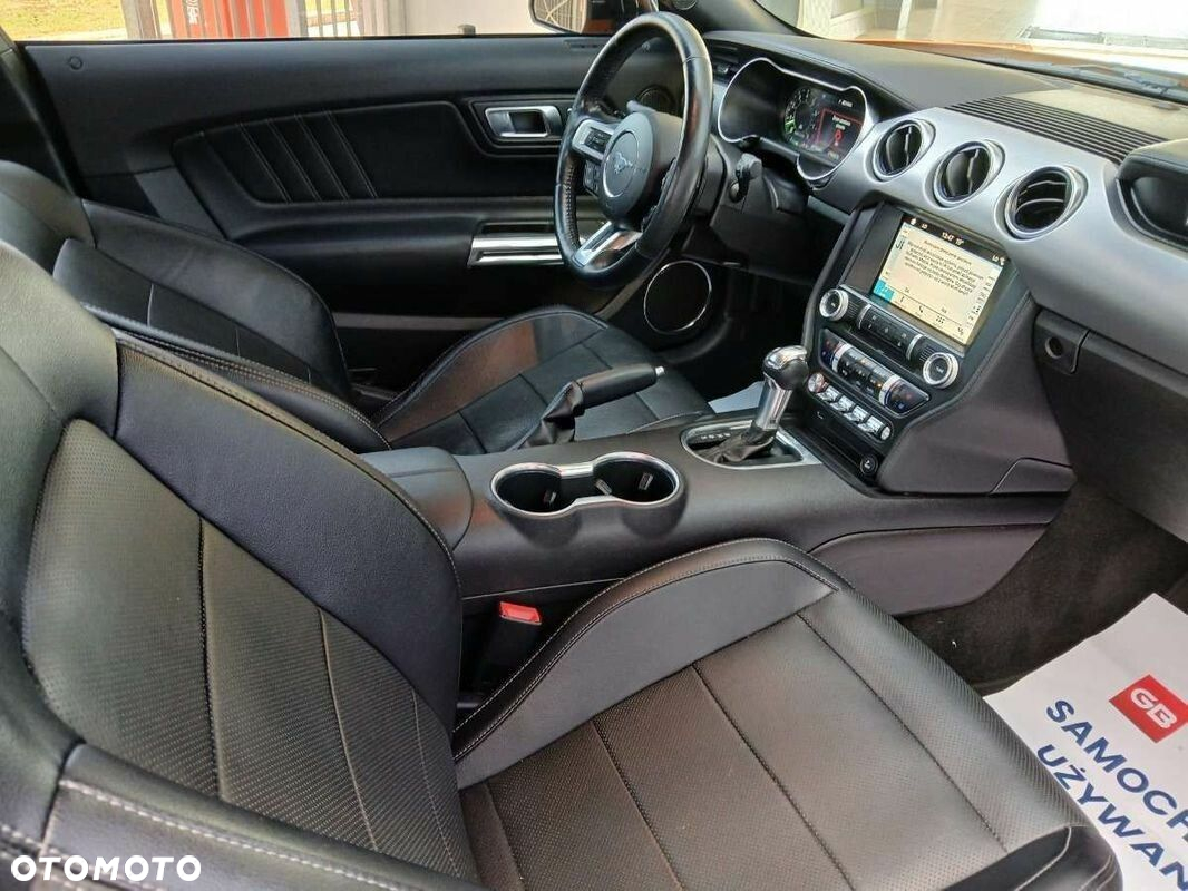Ford Mustang 5.0 V8 GT - 20