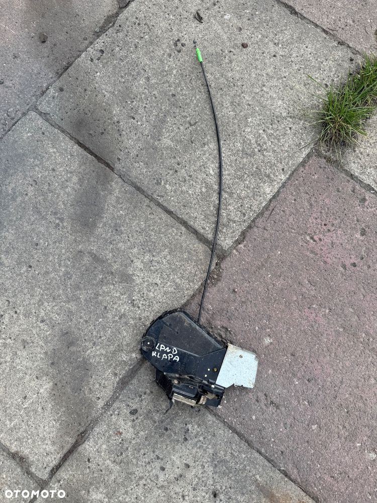 ZAMEK KLAPY TOYOTA LAND CRUISER 120 2002-2009 - 1