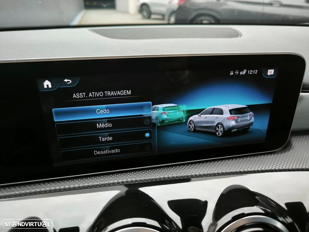 Mercedes-Benz A 180 d AMG Line - 41