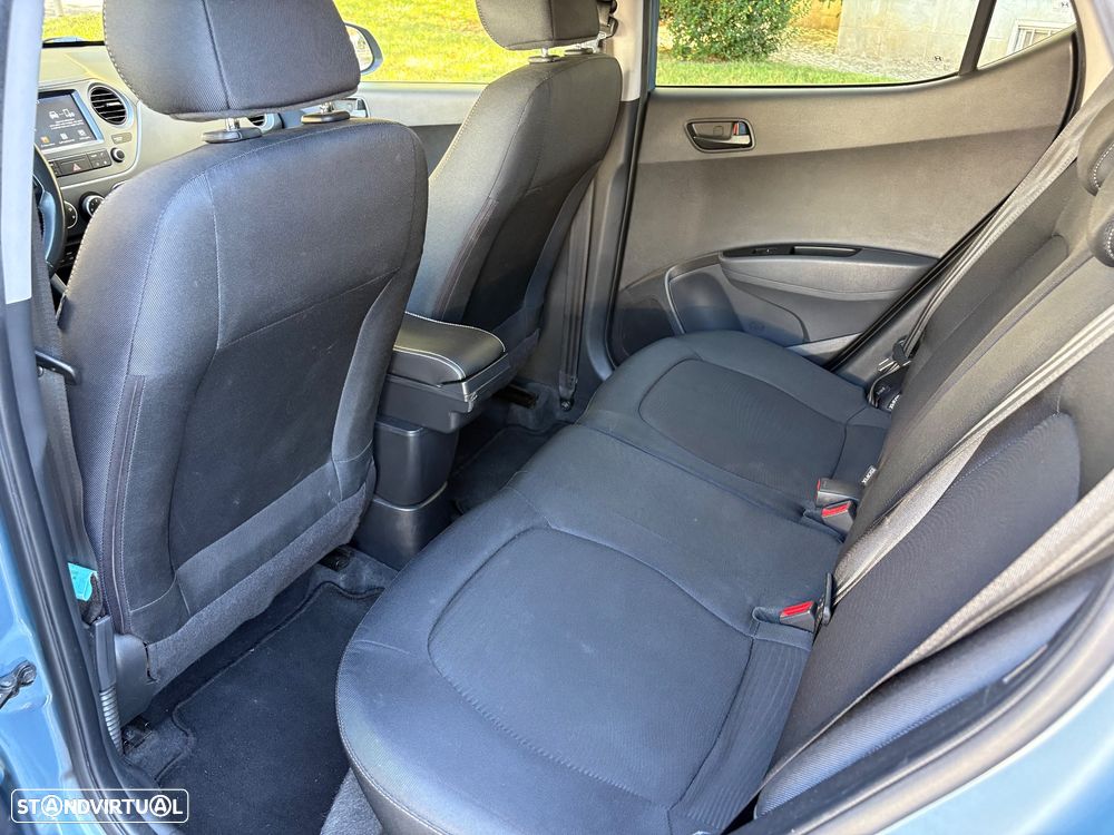 Hyundai i10 1.0 Comfort AMT - 22