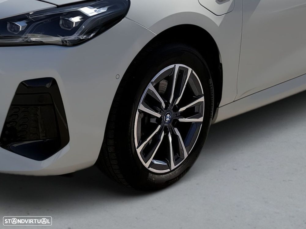 BMW 225xe Active Tourer e xDrive Pack Desportivo M — fotografia 4
