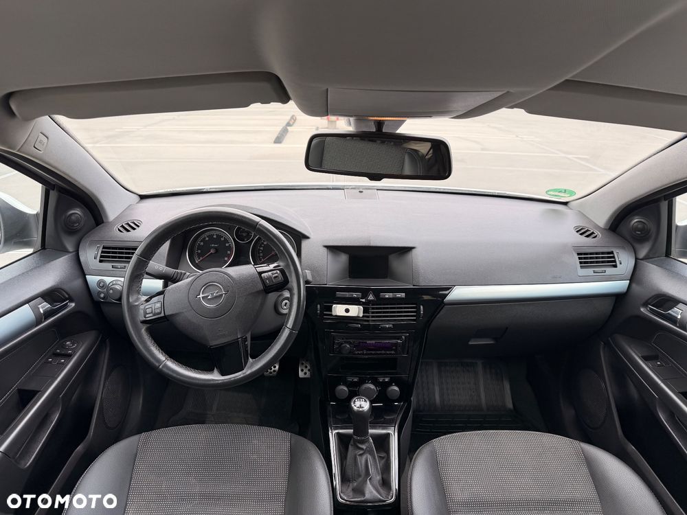 Opel Astra 1.8 Cosmo - 10