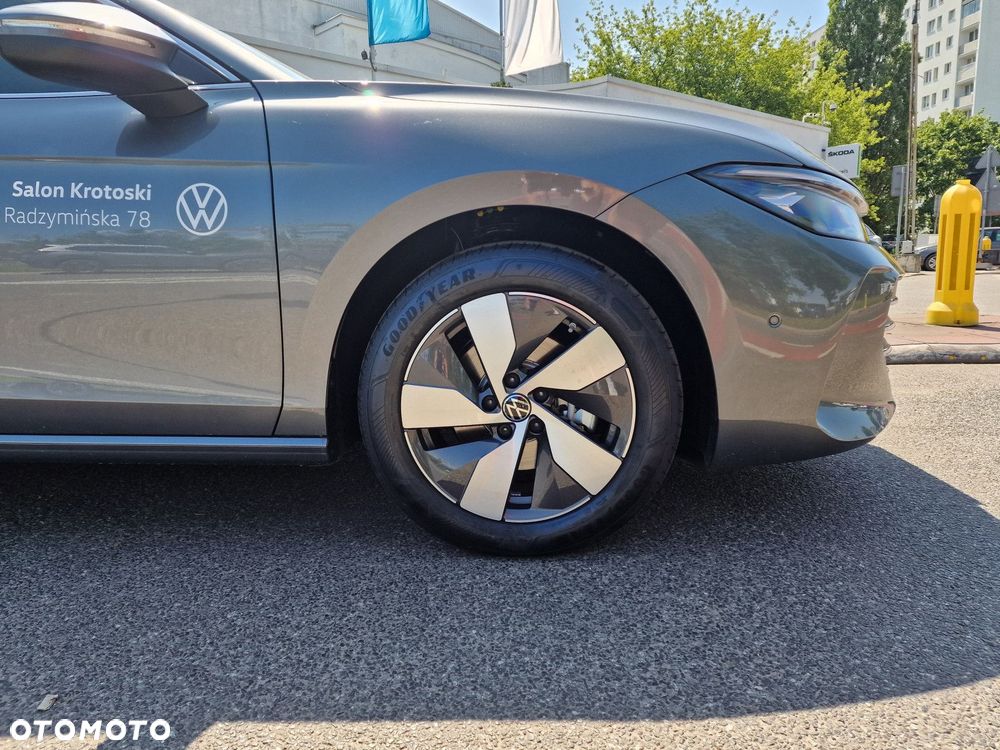 Volkswagen Passat Variant 1.5 TSI ACT mHEV Business DSG - 5