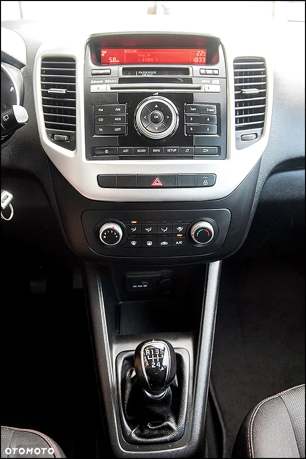 Kia Venga - 23