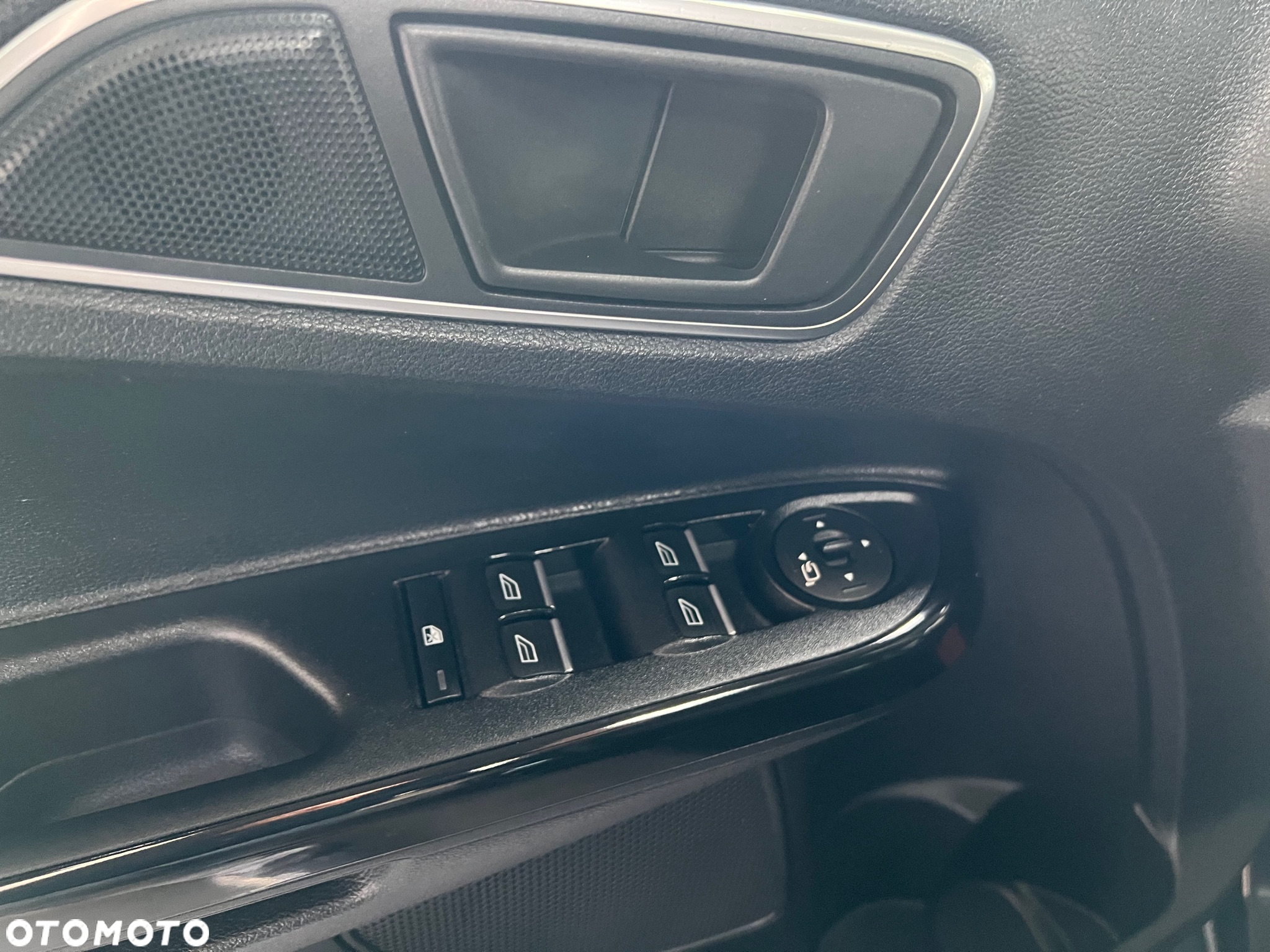 Ford B-MAX 1.0 EcoBoost Titanium - 22
