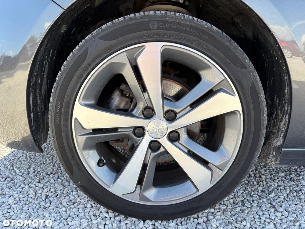 Peugeot 308 1.5 BlueHDi Allure S&S - 12