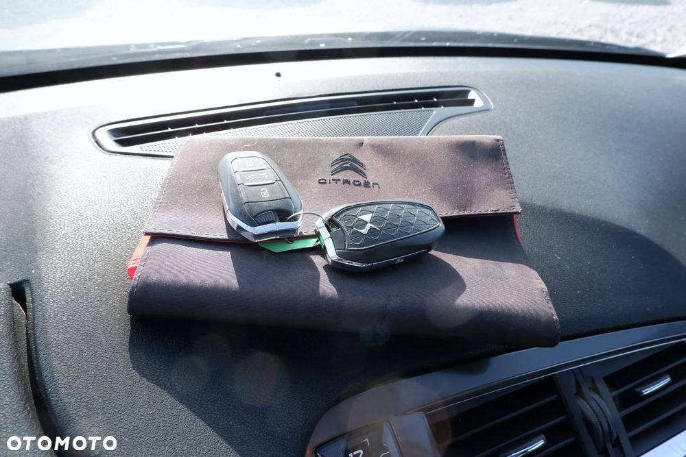 Citroën DS5 HDi 165 SportChic - 19