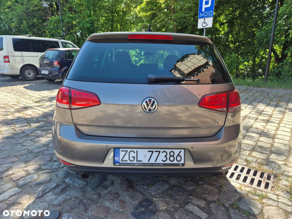 Volkswagen Golf 1.6 TDI BlueMotion Technology DSG Lounge - 25