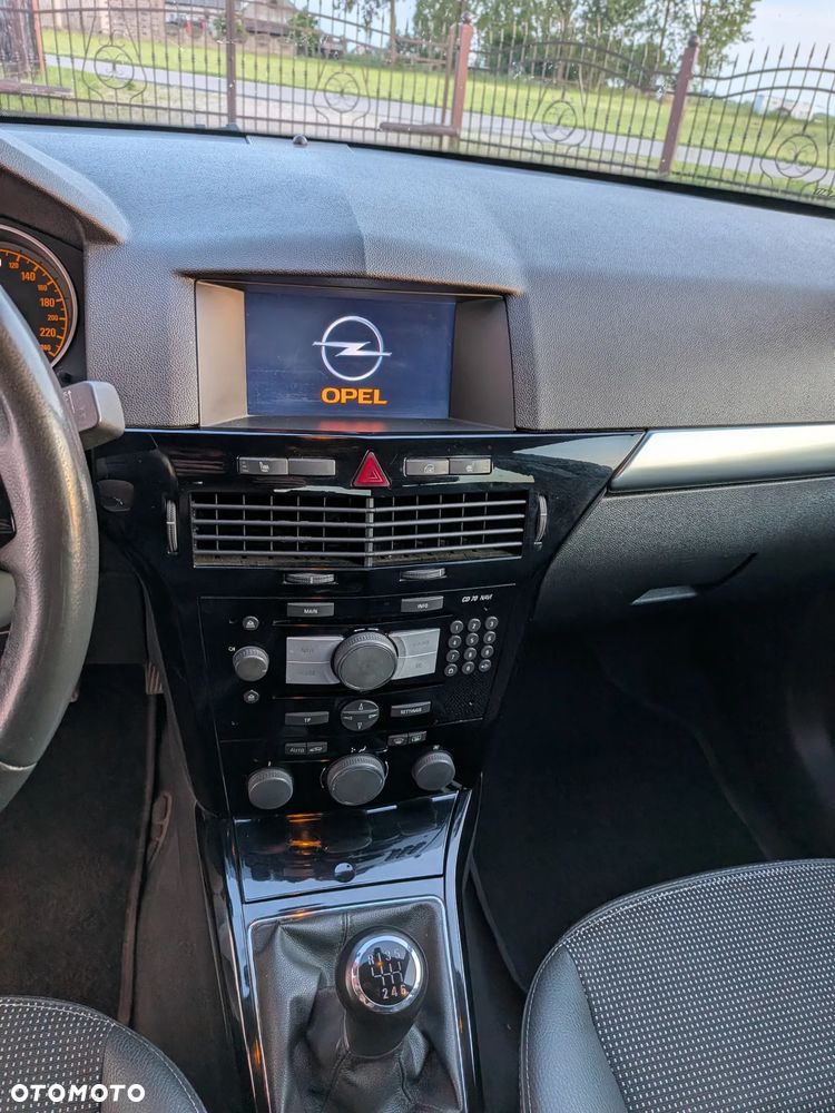 Opel Astra 1.7 CDTI Cosmo - 10