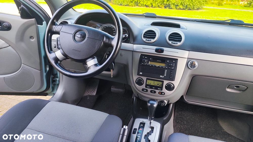 Chevrolet Lacetti 1.8 Platinum - 24