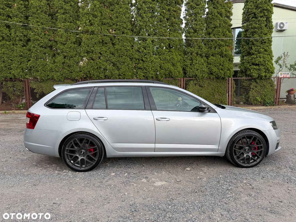 Skoda Octavia 2.0 TDI RS DSG - 8