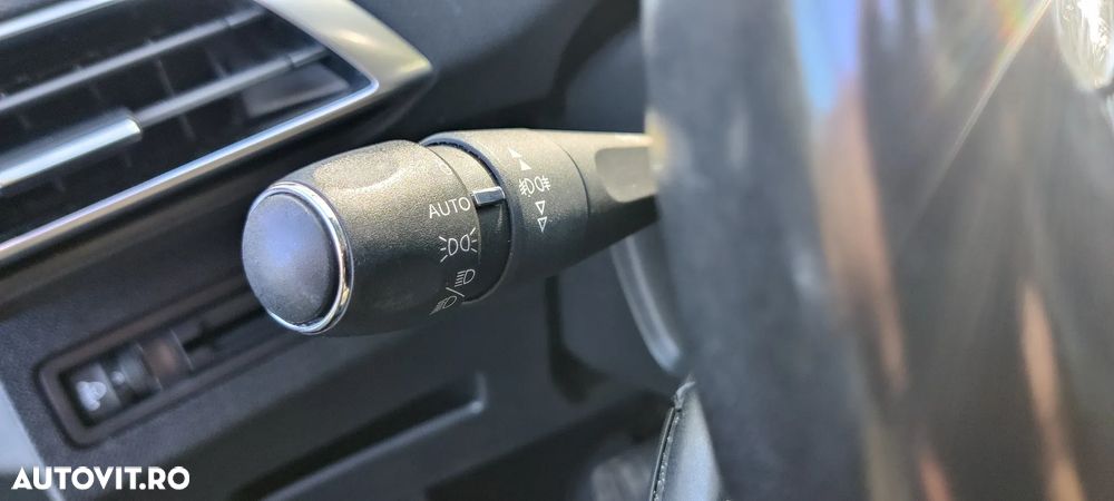 Peugeot 3008 - 12