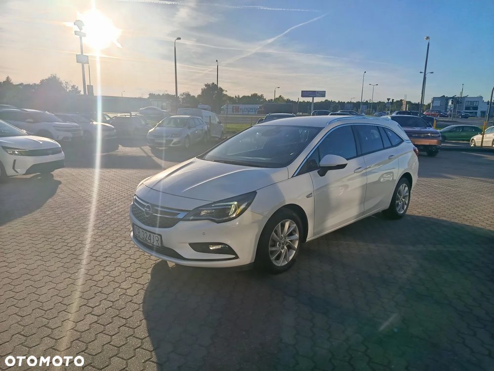 Opel Astra V 1.6 CDTI Dynamic S&S - 3