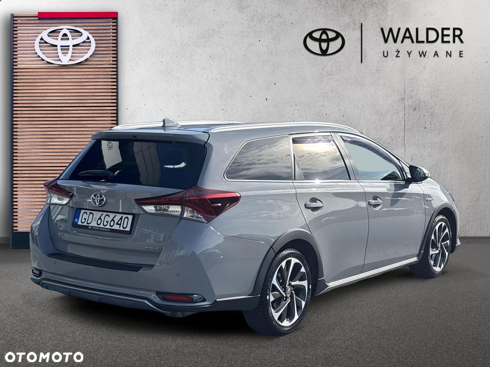 Toyota Auris - 5