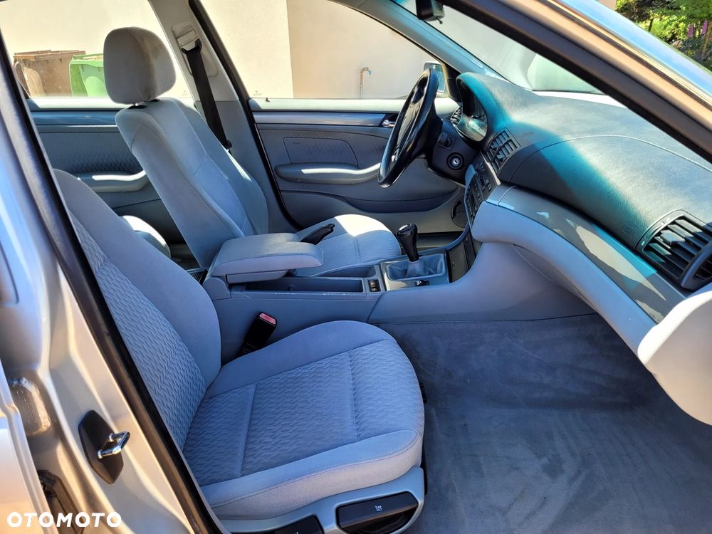 BMW Seria 3 - 12