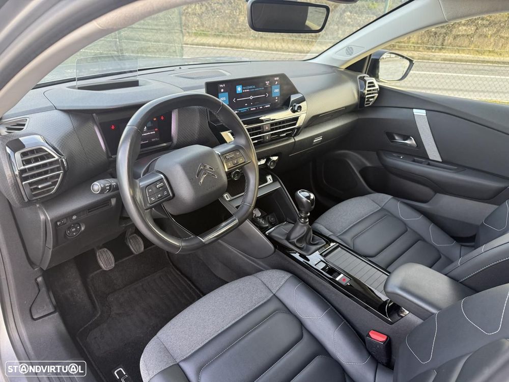 Citroën C4 1.2 PureTech Shine - 19