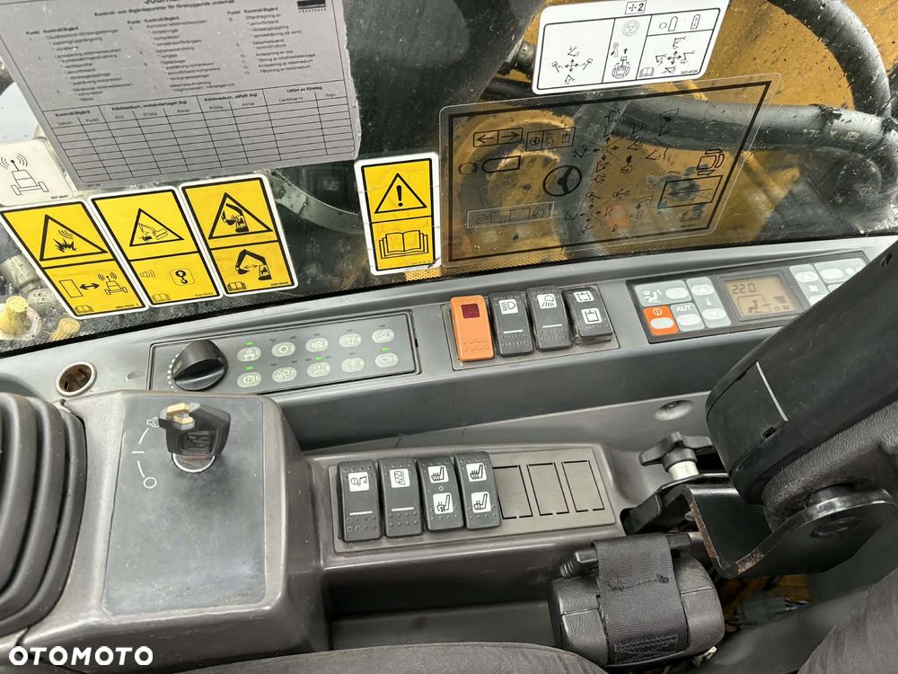 Caterpillar M 315D ROTOTILT SZCZYPCE PODPORY - 9