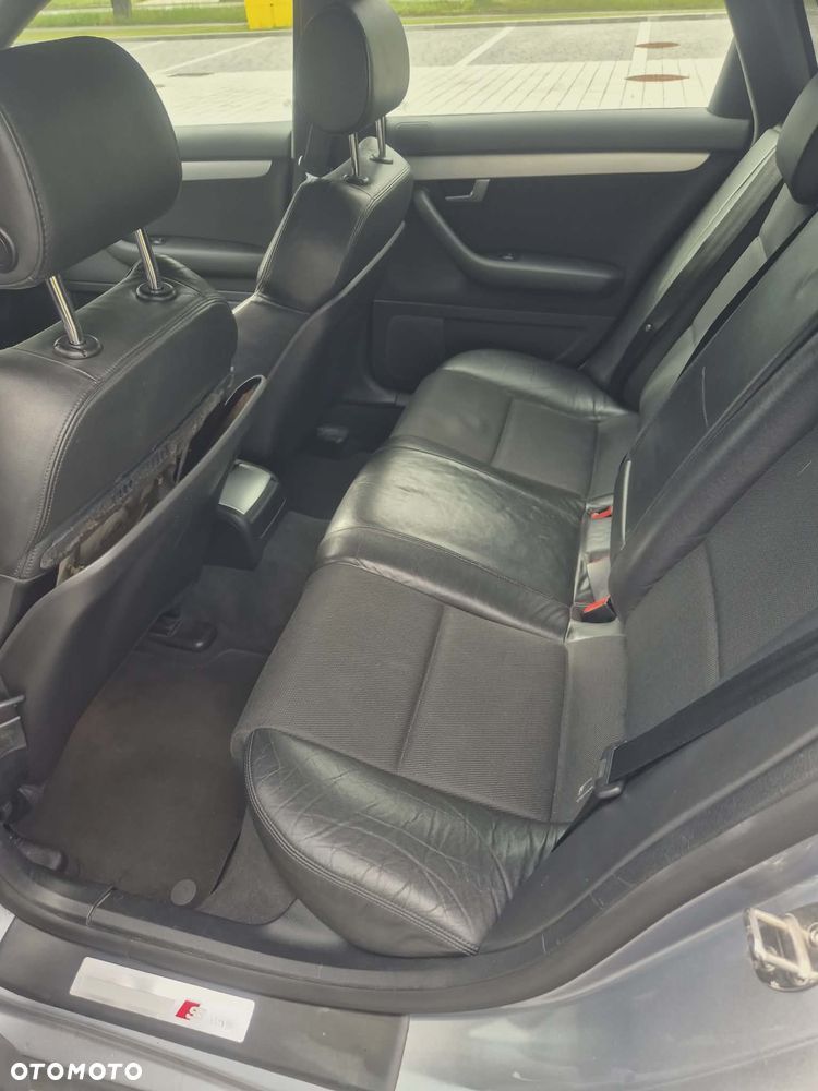Audi A4 Limousine 2.0 TDI DPF - 10