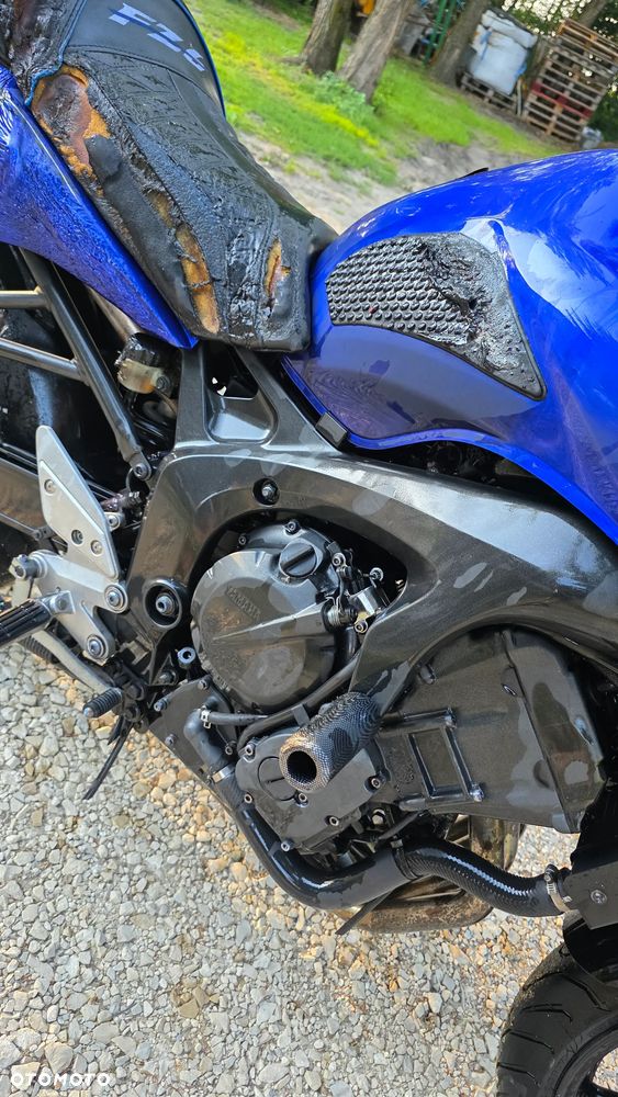Yamaha FZ6 - 13
